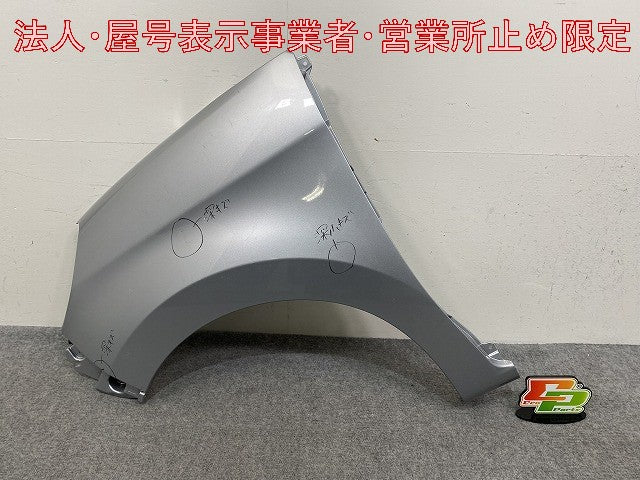 パッソ モーダ/ブーン シルク M700A/M710A/M700S/M710S 純正 左 フロント フェンダー 53812-B1250 ブライトシルバーメタリック(146092)