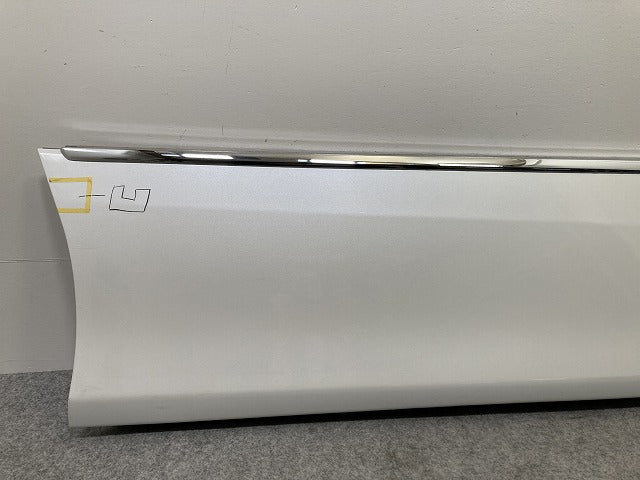 エスティマ 50系/ACR50W/ACR55W/GSR50W/GSR55W 純正 右 リア スライドドア サイドパネル 76927-28090 ホワイトパール(146102)