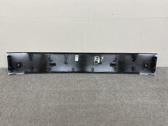 新品!ステップワゴン スパーダ/RP6/RP7/RP8 純正 リア ガーニッシュ 74895-3T0-J000 74895-3T0-J01ZE プラチナホワイトパール(146104)