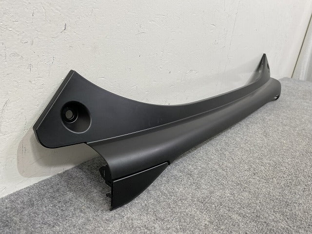 新品!シエンタ 170系/NSP170G/NCP175G ハイブリッド/NHP170G 純正 リア ガーニッシュ 52151-52010/30 素地 トヨタ(146112)