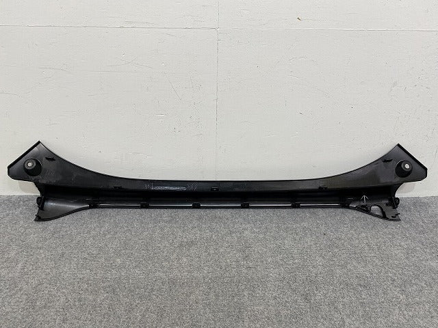新品!シエンタ 170系/NSP170G/NCP175G ハイブリッド/NHP170G 純正 リア ガーニッシュ 52151-52010/30 素地 トヨタ(146112)