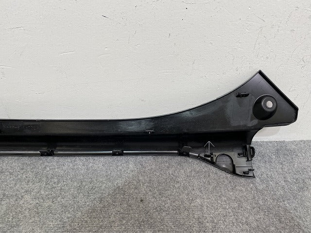 新品!シエンタ 170系/NSP170G/NCP175G ハイブリッド/NHP170G 純正 リア ガーニッシュ 52151-52010/30 素地 トヨタ(146112)