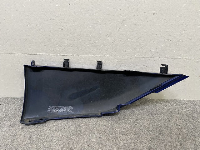 プリウス 50系/ZVW50/ZVW51/ZVW55 純正 右 リア コーナーパネル/コーナーカバーバンパー アンダーカバー 52565-47010/52565-47900(146119)