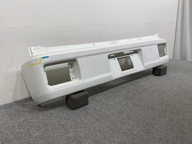エブリィ/クリッパー NV100/スクラム DA17V/DR17V/DG17V 純正 リア バンパー 71811-64P0 白素地 スズキ(146151)