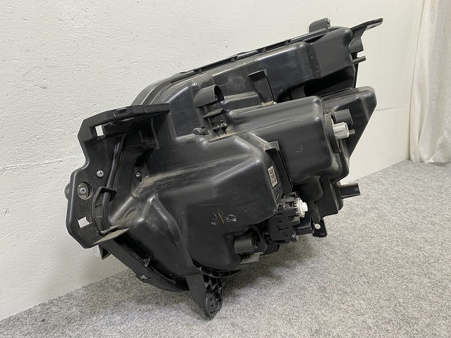 N-BOX/NBOX Nボックス カスタム/JF3/JF4 純正 後期 右 ヘッドライト/ランプ LED レベライザー 刻印J2 STANLEY W3106 33100-TTA-J22(146154)