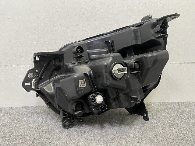 N-BOX/NBOX Nボックス カスタム/JF3/JF4 純正 後期 右 ヘッドライト/ランプ LED レベライザー 刻印J2 STANLEY W3106 33100-TTA-J22(146154)
