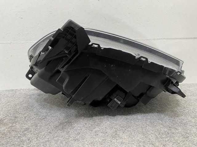 N-BOX/NBOX Nボックス カスタム/JF3/JF4 純正 後期 右 ヘッドライト/ランプ LED レベライザー 刻印J2 STANLEY W3106 33100-TTA-J22(146154)