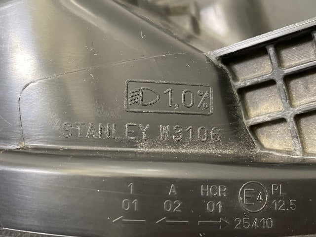 N-BOX/NBOX Nボックス カスタム/JF3/JF4 純正 後期 右 ヘッドライト/ランプ LED レベライザー 刻印J2 STANLEY W3106 33100-TTA-J22(146154)