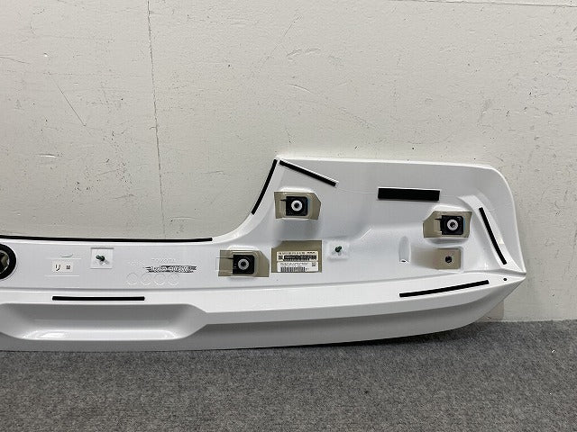 新車取り外し!ランドクルーザー/ランクル FJA300W/VJA300W 純正 リア ルーフスポイラー/ウイングスポイラー 76085-60130/1(146174)