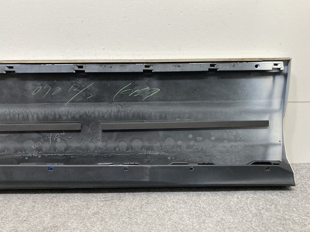 エスティマ 50系/ACR50W/ACR55W/GSR50W/GSR55W 純正 右 フロントドア サイドパネル 76925-28140 ホワイトパールクリスタルシャイン(146201)