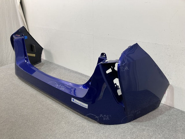 プリウス 50系/ZVW50/ZVW51/ZVW55 純正 リア バンパー 52159-47915 ダークブルーマイカメタリック 8W7 トヨタ(146203)