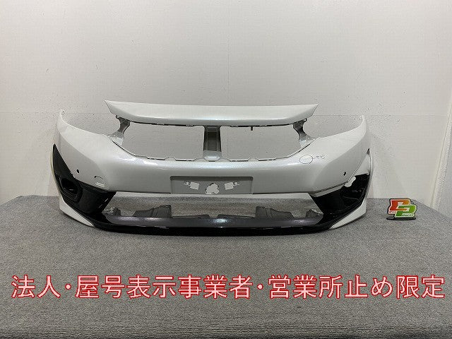 フィット モデューロ GR1/GR3 純正 フロント バンパー 71101-TZT-J01-M1 プラチナホワイトパール NH883P ホンダ(146211)
