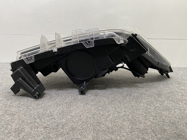 アルファード 30系/AGH30W/AGH35W/GGH30W/GGH35W/AYH30W 純正 前期 左 ヘッドライト/ランプ レベライザーLED 刻印オ ICHIKOH 58-60(146212)
