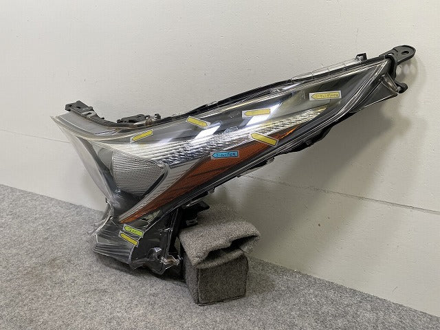 プリウス 50系/ZVW50/ZVW51/ZVW55 純正 前期 左 ヘッドライト/ランプ LED 刻印C3 KOITO 47-75 81185-47691 トヨタ(146213)