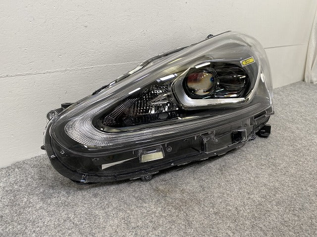 シエンタ 170系/NSP170G/NCP175G ハイブリッド/NHP170G 純正 前期 左 ヘッドライト/ランプ LED レベライザー 刻印2 ICHIKOH 52-289(146214)