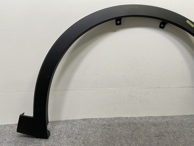 新車取り外し!クラウン クロスオーバー AZSH35 RS/TZSH35 純正 右 フロント フェンダーアーチモール 75601-30130(146225)