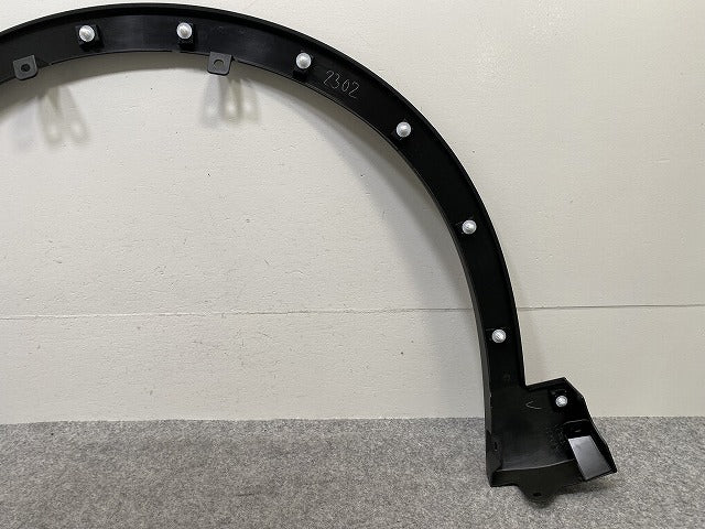新車取り外し!クラウン クロスオーバー AZSH35 RS/TZSH35 純正 右 フロント フェンダーアーチモール 75601-30130(146225)