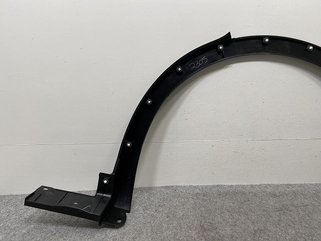 新車取り外し!クラウン クロスオーバー AZSH35 RS/TZSH35 純正 右 リア フェンダーアーチモール/オーバーフェンダー 75605-30210(146230)