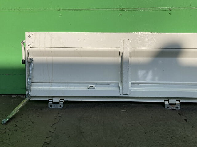 新車取り外し!グランマックス トラック S403P 純正 リア アオリ/リアパネル/リアゲート ホワイト ソリッド ダイハツ(146245)