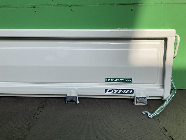 新車取り外し!ダイナ/トヨエース/デュトロ 平成23年7月~ 標準車 純正 リア アオリ/リアパネル/リアゲート ホワイト ソリッド(146248)