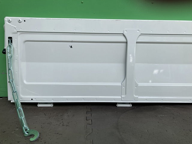 新車取り外し!ダイナ/トヨエース/デュトロ 平成23年7月~ 標準車 純正 リア アオリ/リアパネル/リアゲート ホワイト ソリッド(146248)