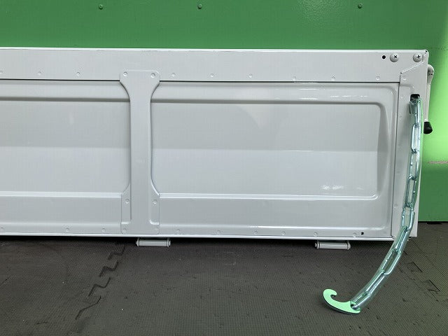 新車取り外し!ダイナ/トヨエース/デュトロ 平成23年7月~ 標準車 純正 リア アオリ/リアパネル/リアゲート ホワイト ソリッド(146248)