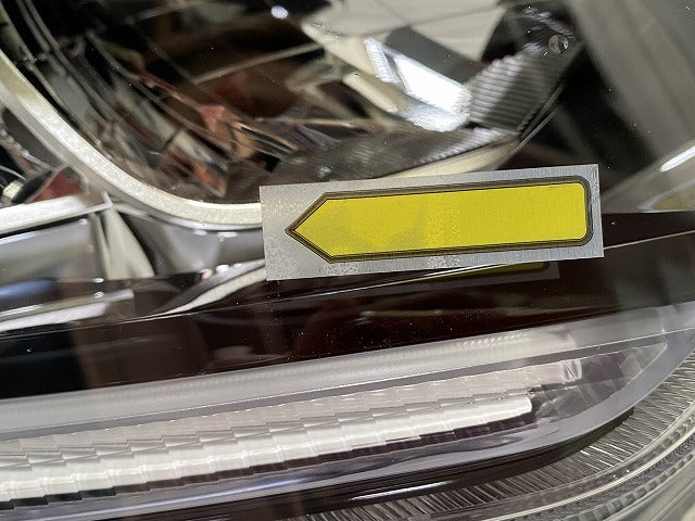 ヤリス KSP210/MXPA10/MXPA15/MXPH10/MXPH15 MXPH14/MXPH17 純正 右 ヘッドライト/ランプ レベライザーLED 刻印K2 K0-3 トヨタ(146252)