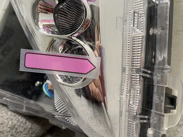プリウス 50系/ZVW50/ZVW51/ZVW55 純正 前期 左 フォグランプ/フォグライト LED KOITO 47-83 トヨタ(146253)
