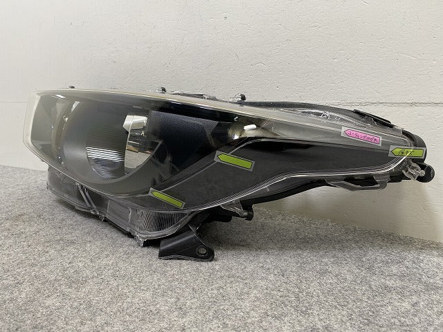 ヤリス KSP210/MXPA10/MXPA15/MXPH10/MXPH15 MXPH14/MXPH17 純正 左 ヘッドライト/ランプ ハロゲン 刻印A5 KOITO K0-1 81170-K0010(146254)