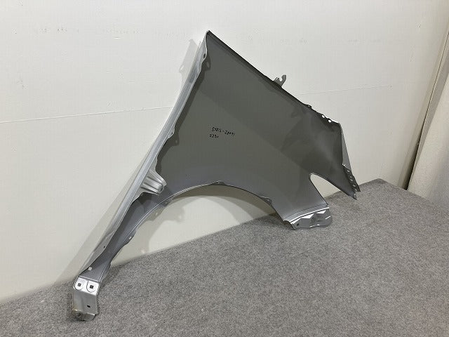 エスティマ アエラス 50系/ACR50W/ACR55W/GSR50W/GSR55W 純正 左 フロント フェンダー シルバー メタリック トヨタ(146260)
