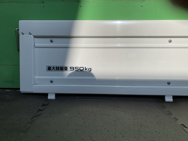 新車取り外し!エルフ/ミオ/MIO 初代(2024-) 純正 リア アオリ/リアパネル/リアゲート ホワイト ソリッド いすゞ(146277)