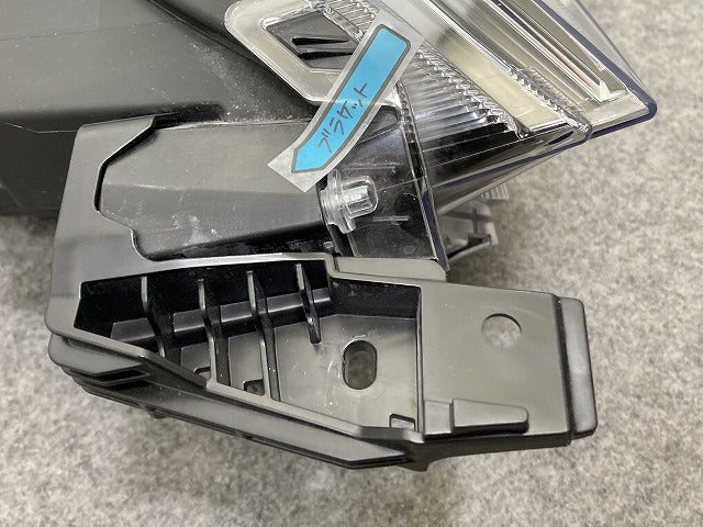 ライズ/ロッキー/レックス A200/A210/A201/A202/A/S/F 純正 左 ヘッドライト/ランプ レベライザーLED ICHIKOH 1991 81150-B1710(146302)