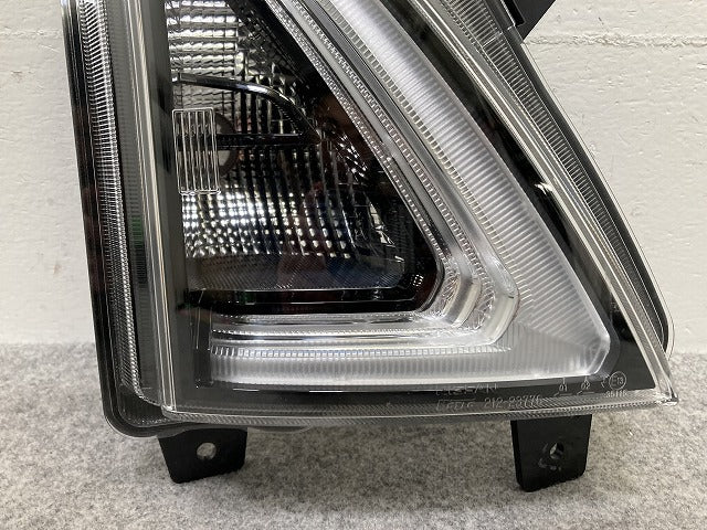 デイズ/ハイウェイスター B44W/B45W/B47W/B48W 純正 右 ウィンカー LED コンビネーションランプ KOITO 212-23776 日産(146313)