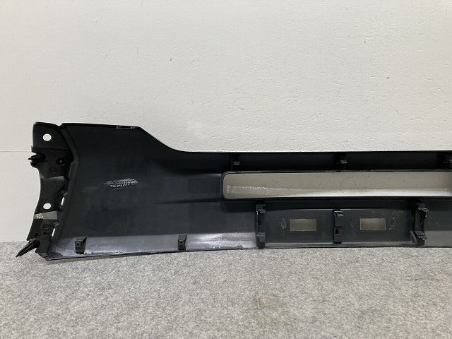 アウトランダー GF7W/GF8W 純正 フロント バンパー カバー 6400G468 6400J046 ブラック ソリッド 三菱(146318)