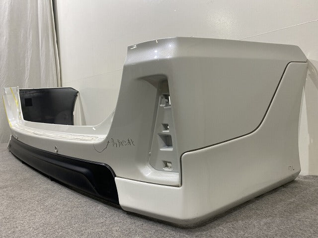 ヴォクシー/ノア 80系/ZRR80/ZRR85/ZWR80 純正 リア バンパー スポイラー付 52705-ZR860/70 ホワイトパールクリスタルシャイン(146324)