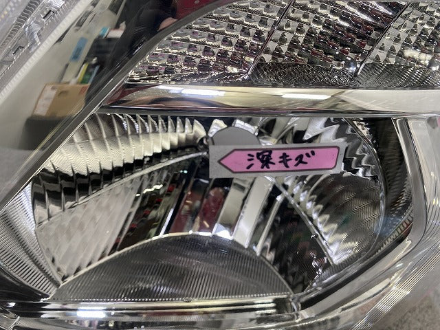 キャラバン NV350 E26 純正 後期 左 ヘッドライト/ランプ ハロゲン レベライザー 刻印A ICHIKOH 1946 26075-5YE5B 日産(146337)