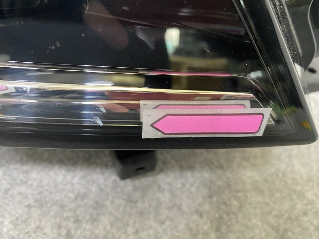 セレナ C28/NC28/FC28/FNC28 e-POWER/GC28/GFC28 純正 右 ヘッドライト/ランプ LED レベライザー 刻印E KOITO 100-2379Y 日産(146339)
