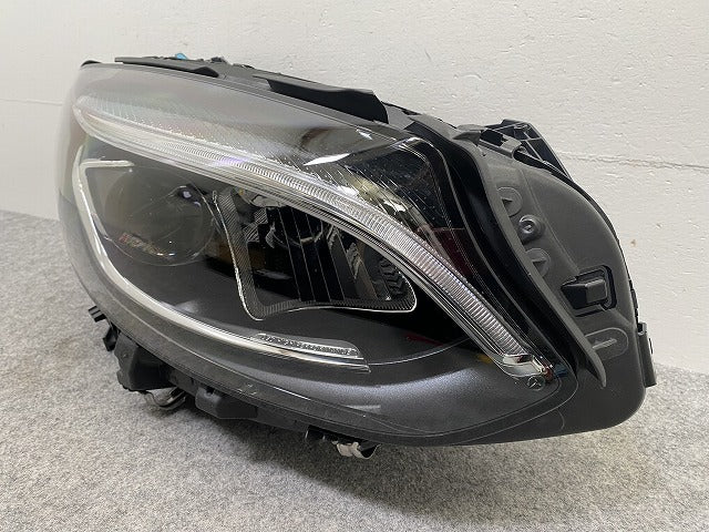 Bクラス W246 純正 右 ヘッドライト/ランプ LED AL Automotive Lighting A246 906 36 01 A2469063601 BMW(146341)