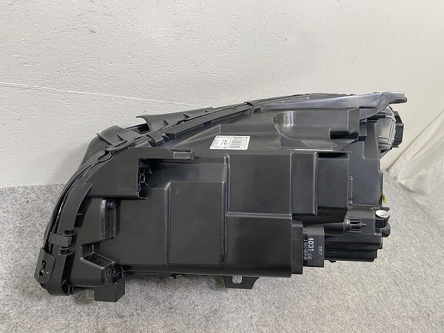 Bクラス W246 純正 右 ヘッドライト/ランプ LED AL Automotive Lighting A246 906 36 01 A2469063601 BMW(146341)