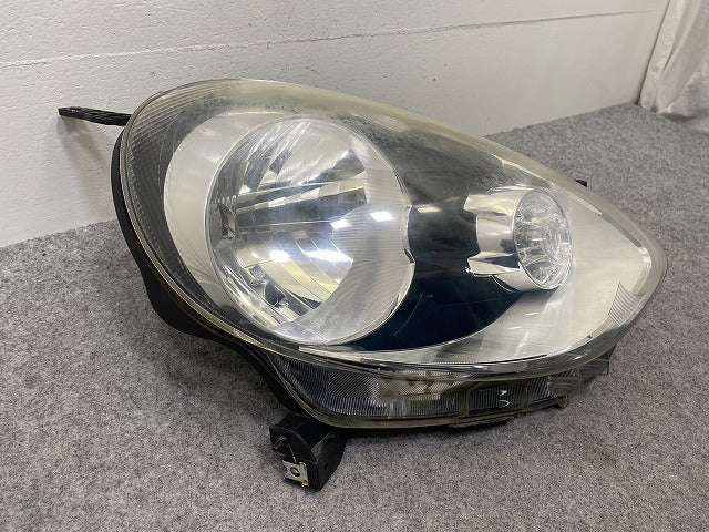 マーチ K13 純正 右 ヘッドライト/ランプ ハロゲン レベライザー KOITO 100-17944 26015-3HM1A 日産(146346)