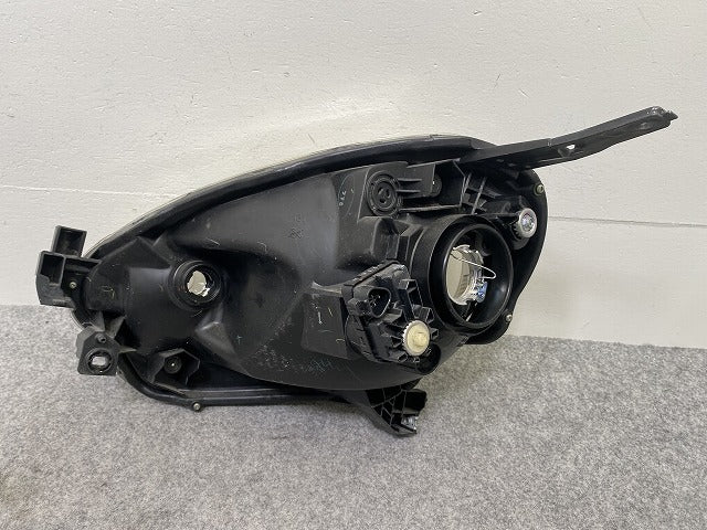 マーチ K13 純正 右 ヘッドライト/ランプ ハロゲン レベライザー KOITO 100-17944 26015-3HM1A 日産(146346)
