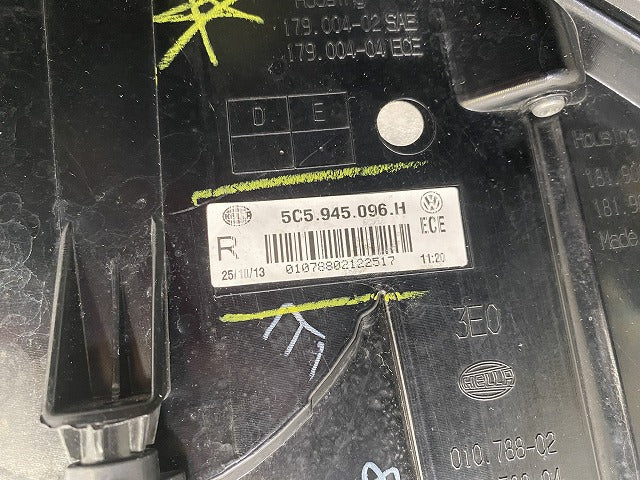マーチ K13 純正 右 ヘッドライト/ランプ ハロゲン レベライザー KOITO 100-17944 26015-3HM1A 日産(146346)