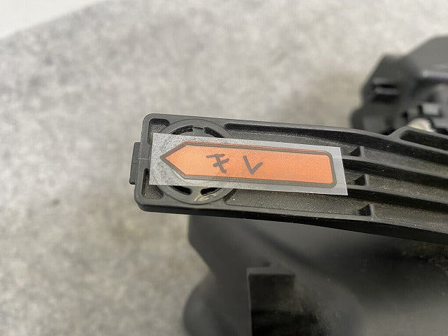 セレナ C27 e-POWER/HC27/HFC27 オーテック/GC27/GNC27 純正 後期 右 ヘッドライト/ランプ LED レベライザー 刻印B 100-23784 日産(146347)