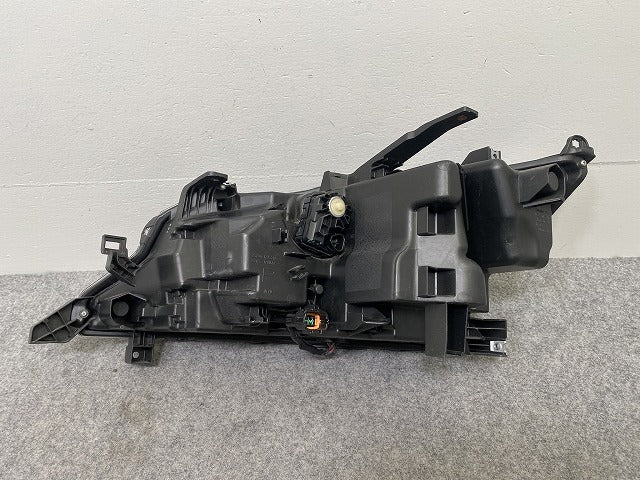セレナ C27 e-POWER/HC27/HFC27 オーテック/GC27/GNC27 純正 後期 右 ヘッドライト/ランプ LED レベライザー 刻印B 100-23784 日産(146347)