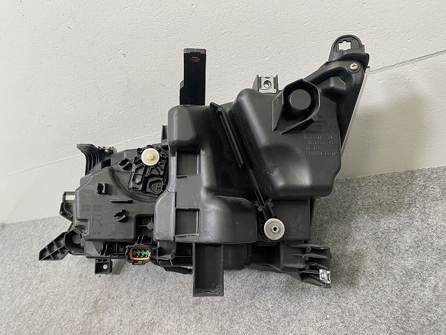 セレナ C27 e-POWER/HC27/HFC27 オーテック/GC27/GNC27 純正 後期 右 ヘッドライト/ランプ LED レベライザー 刻印B 100-23784 日産(146347)