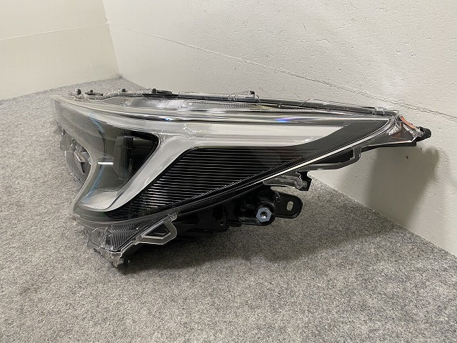 カローラ ツーリング X/G/S 210系/ZRE212W/MZEA17W/ZWE211W/ZWE214W9 純正 後期 左 ヘッドライト LED レベライザー 刻印W 12-647(146353)