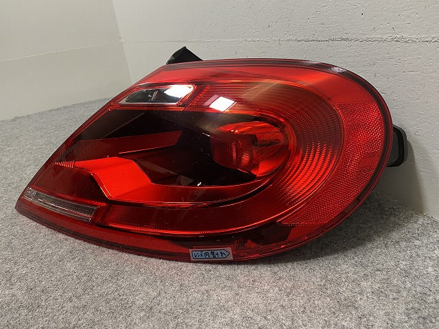 ザ・ビートル 16系/16CBZ 純正 右 テールランプ/ライト/レンズ LED 5C5.945.096.H/5C5945096H フォルクスワーゲン(146357)