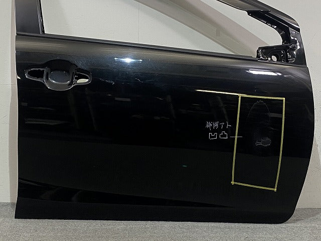 アクア/AQUA NHP10 純正 右 フロント ドア バイザー付 ブラックマイカ 209 トヨタ(146360)