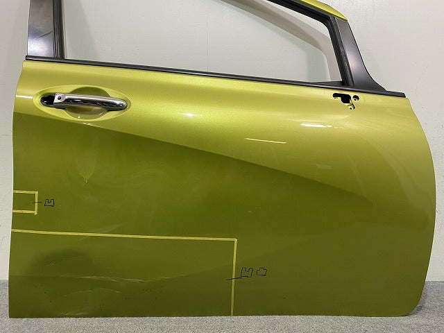 ノート/NOTE E12/NE12 e-POWER/HE12/SNE12 純正 右 フロント ドア 内張りガラス付 オリーブグリーン EBA 日産(146362)