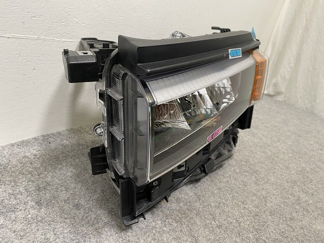 ランドクルーザー/ランクル 250/TRJ250W/GDJ250W 純正 左 ヘッドライト/ランプ レベライザーLED 刻印4V ICHIKOH 60-343 素地(146364)